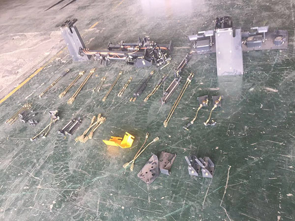 推土机全车操纵