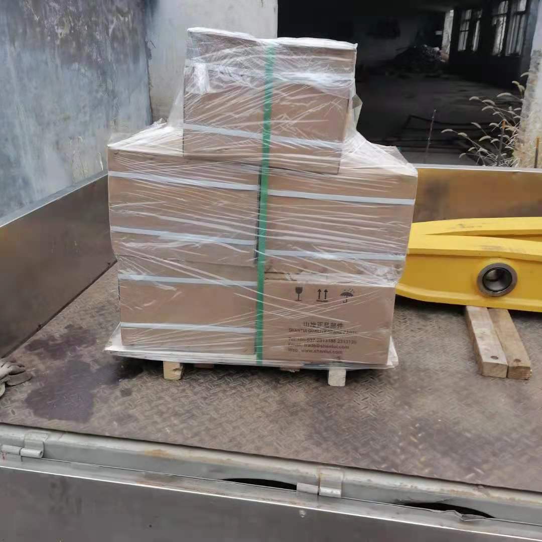 山推挖掘机配件