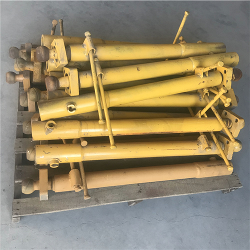 山推挖掘机配件