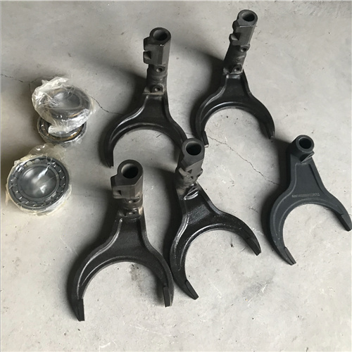 山推挖掘机配件